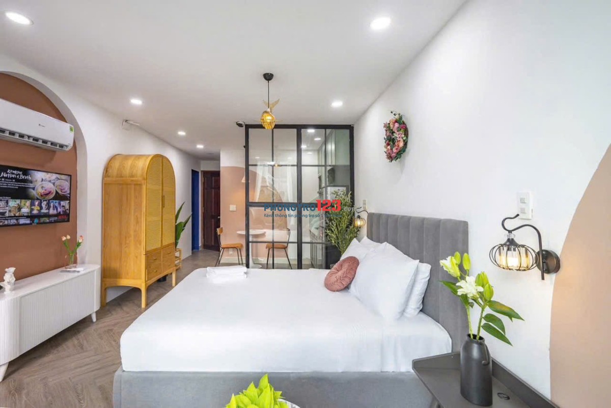 Cho Thuê Căn hộ 1PN Ban Công – Full Nội Thất Cao Cấp – Máy Giặt Riêng – Gần Etown Cộng Hòa