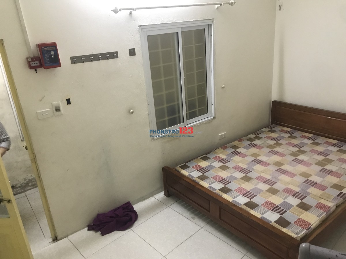 Phòng trọ ngõ 26 Doãn Kế Thiện gần các trường đại học,chợ đồng xa Diện tích 17m2 gía 2.5tr