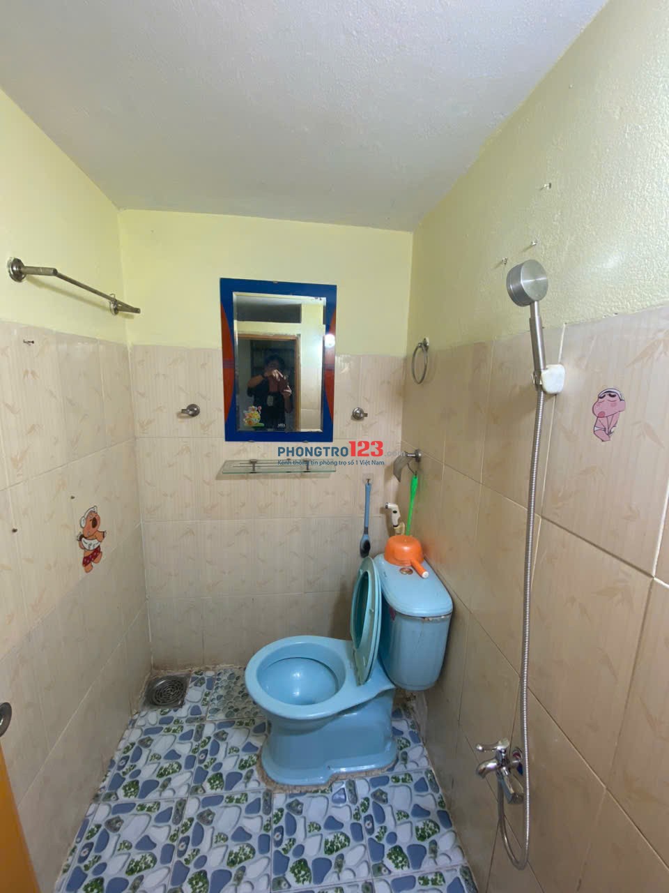 Cho thuê phòng trọ cao cấp máy lạnh đường 21 gần TTTM Gigamall.