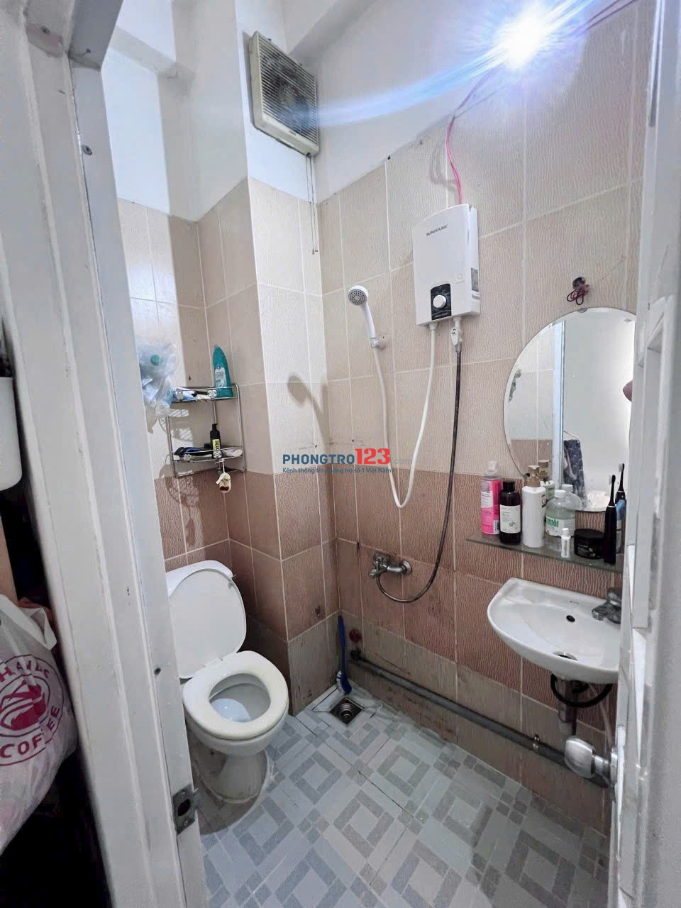 PHÒNG ĐẸP 95 LÊ VĂN LƯƠNG – SẮP TRỐNG 1/12