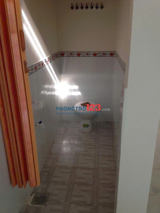 Còn trống 1 phòng gác lửng thoáng mát, sạch sẽ Phạm Văn Sáng, Hóc Môn