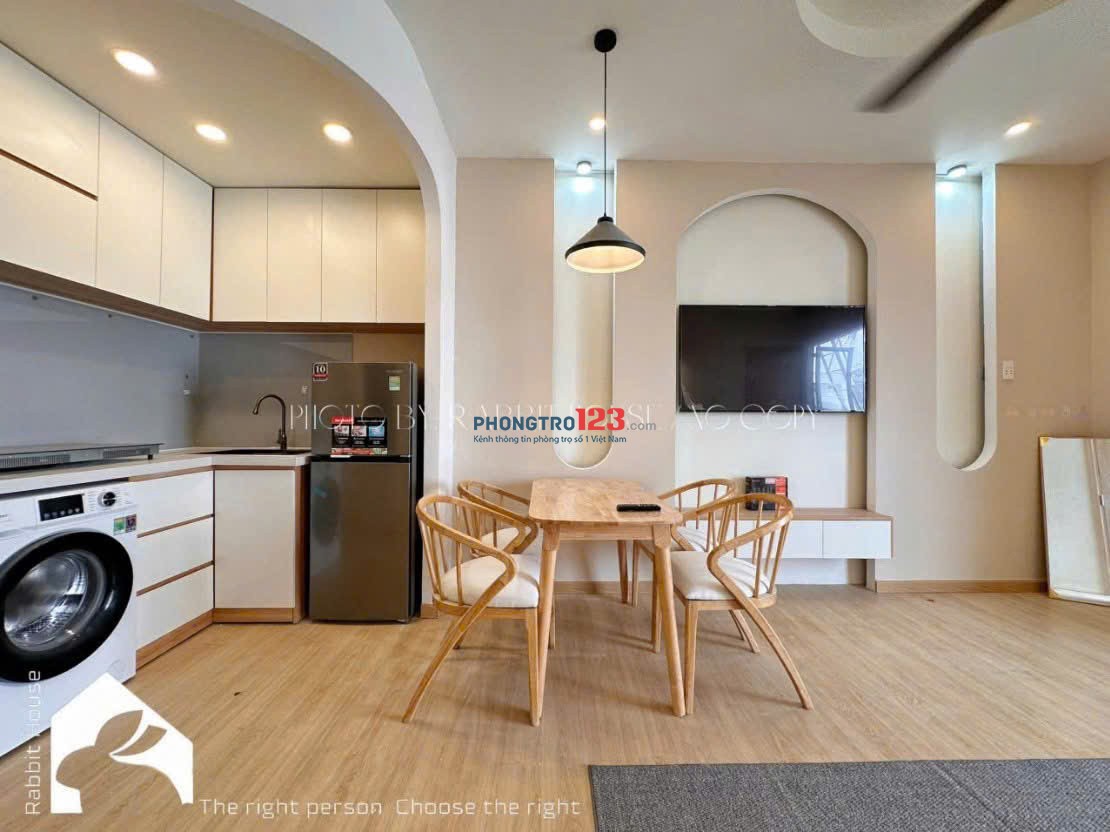 HỆ THỐNG 1PN - STUDIO GẦN ETOWN CỘNG HOÀ THUẬN TIỆN DI CHUYỂN QUA SÂN BAY TÂN SƠN NHẤT