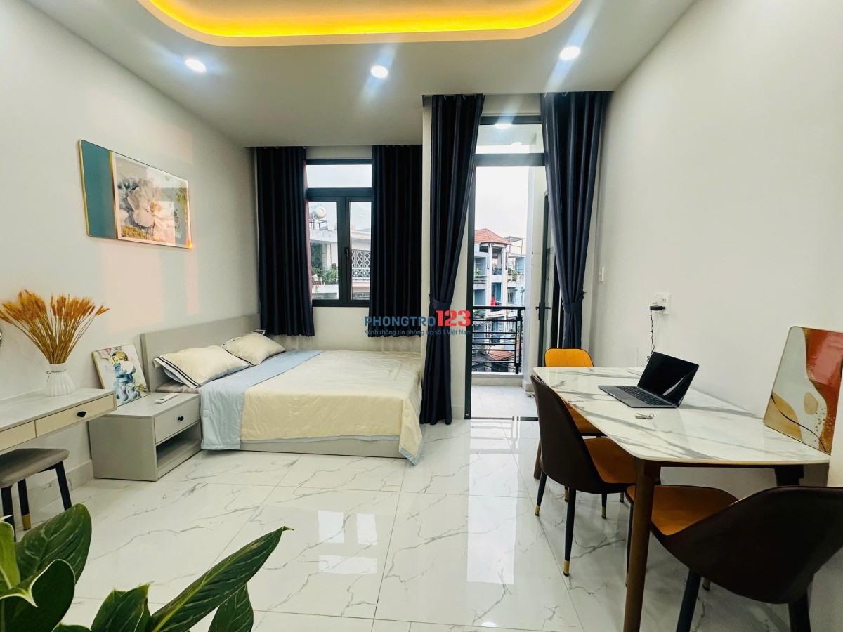 Cho thuê căn hộ dịch vụ 40m2 full nội thất có ban công Gần ngã tư Phú Nhuận