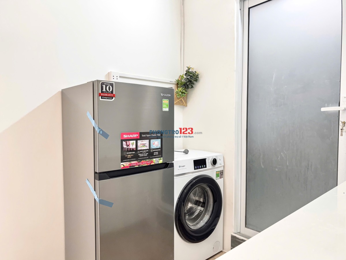 CĂN HỘ 1PN FULL NỘI THẤT BAN CÔNG NẰM NGAY CON ĐƯỜNG TRUNG TÂM CỦA BÌNH THẠNH GẦN NGÃ TƯ HÀNG XANH