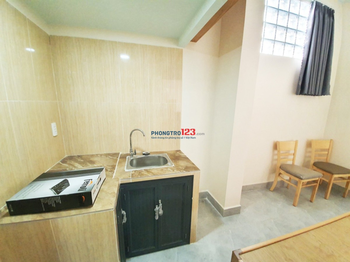 Phòng gác cửa sổ thoáng, 2 chỗ ngủ giá rẻ gần cầu Phú Mỹ, KCX Tân Thuận