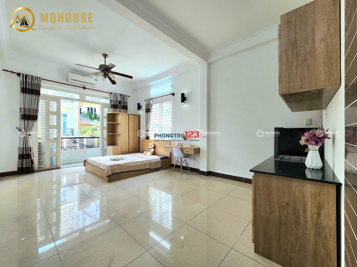 Cho Thuê Căn Studio 35m2 Ban Công Máy Giặt Riêng Gần Học Viện Hàng Không