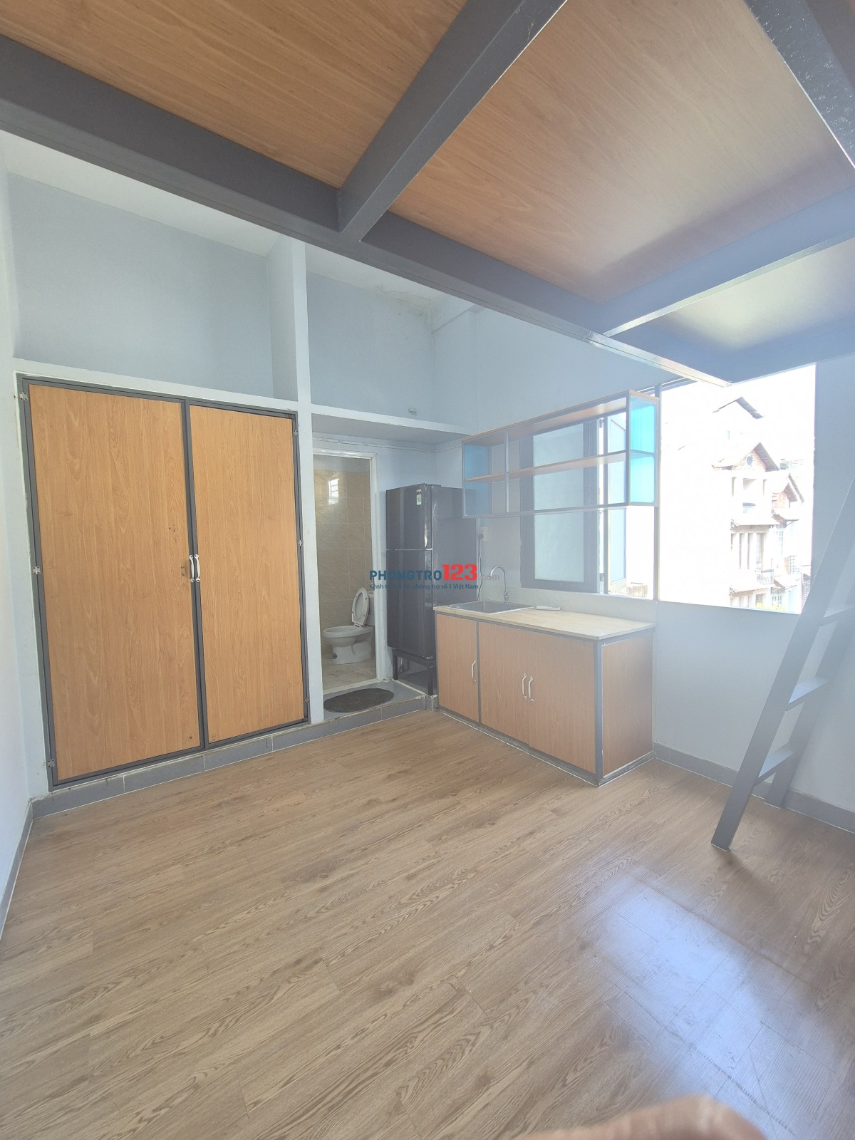 Chính chủ, y hình - phòng 25m2, Full nội thất, Khu Bàu Cát, Trương Công Định, cạnh Etown, 4.7tr