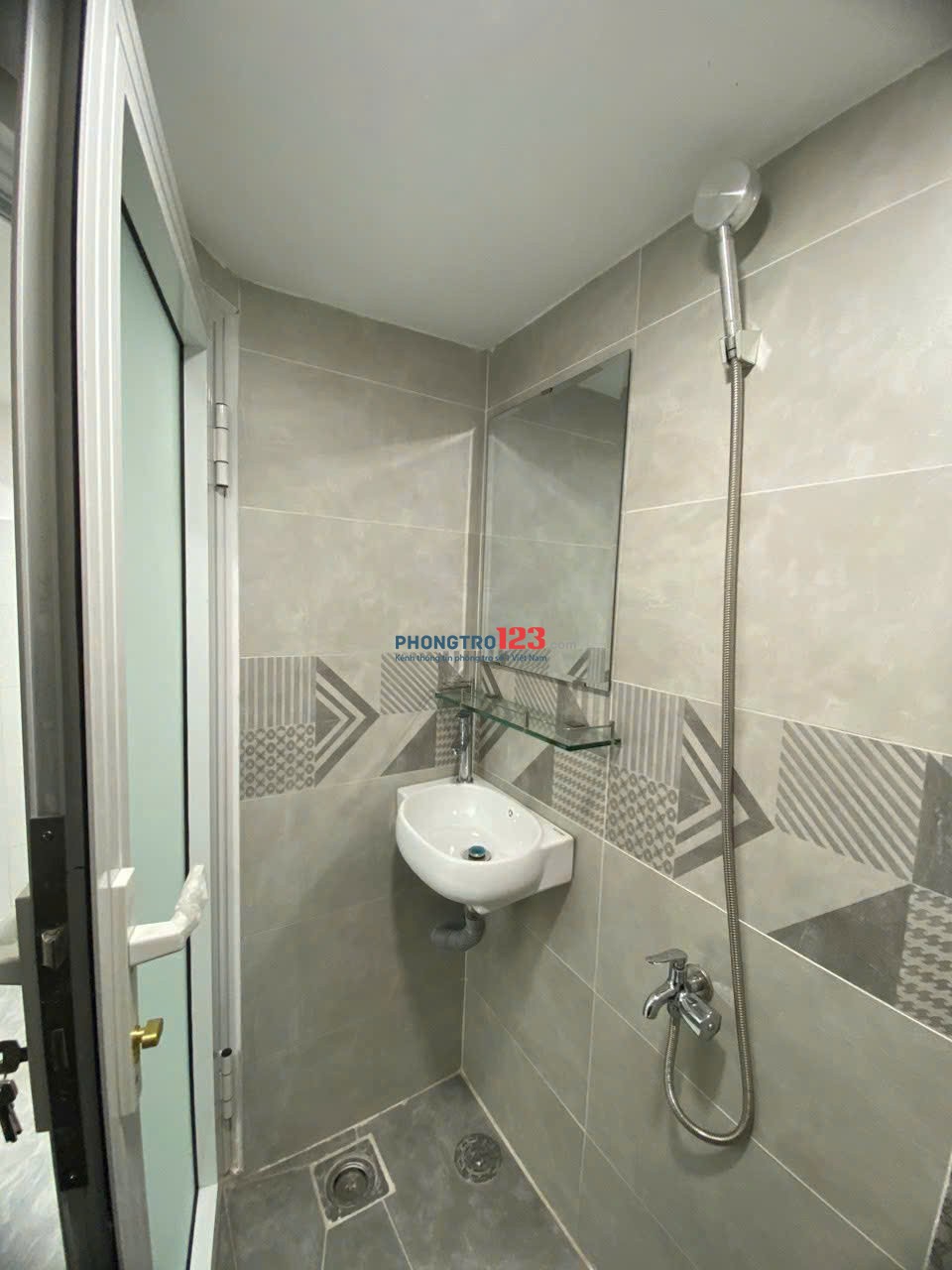 CHO THUÊ PHÒNG Y HÌNH - GÁC CAO - THOÁNG MÁT - SẠCH SẼ