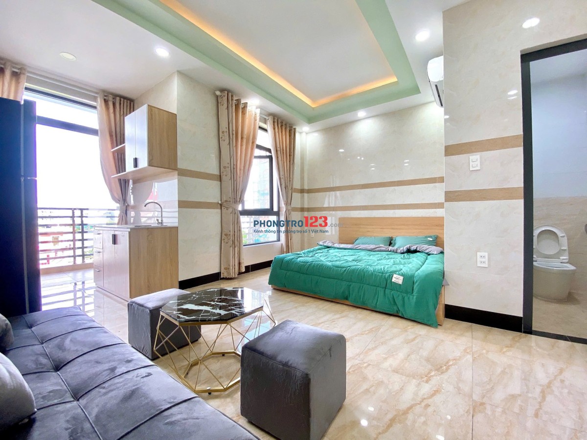 TRỌ BÌNH THẠNH GẦN CHỢ BÀ CHIỂU BAN CÔNG THOÁNG SÁNG - NƠ TRANG LONG BÌNH THẠNH NGAY ĐH VĂN LANG