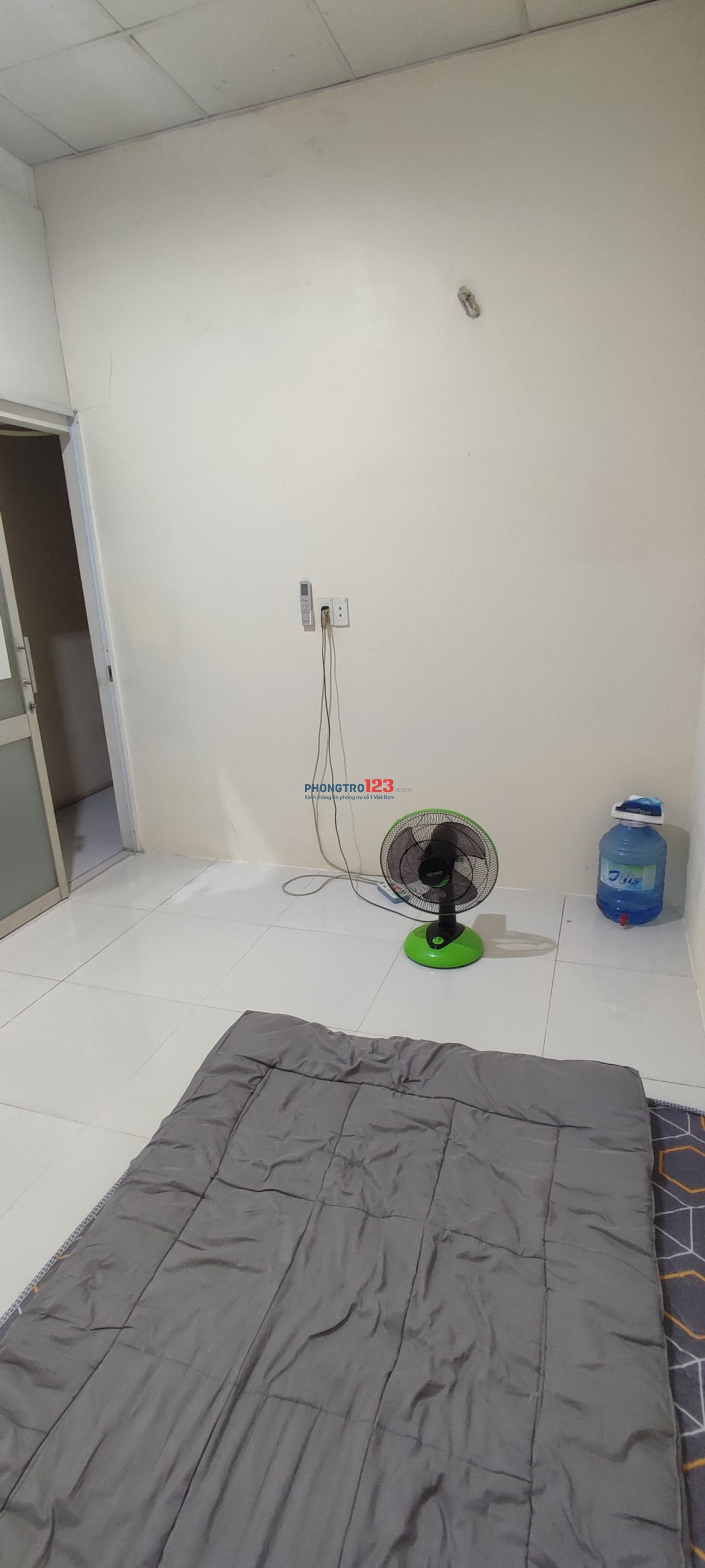 Phòng máy lạnh, phòng thường giá tốt Q12