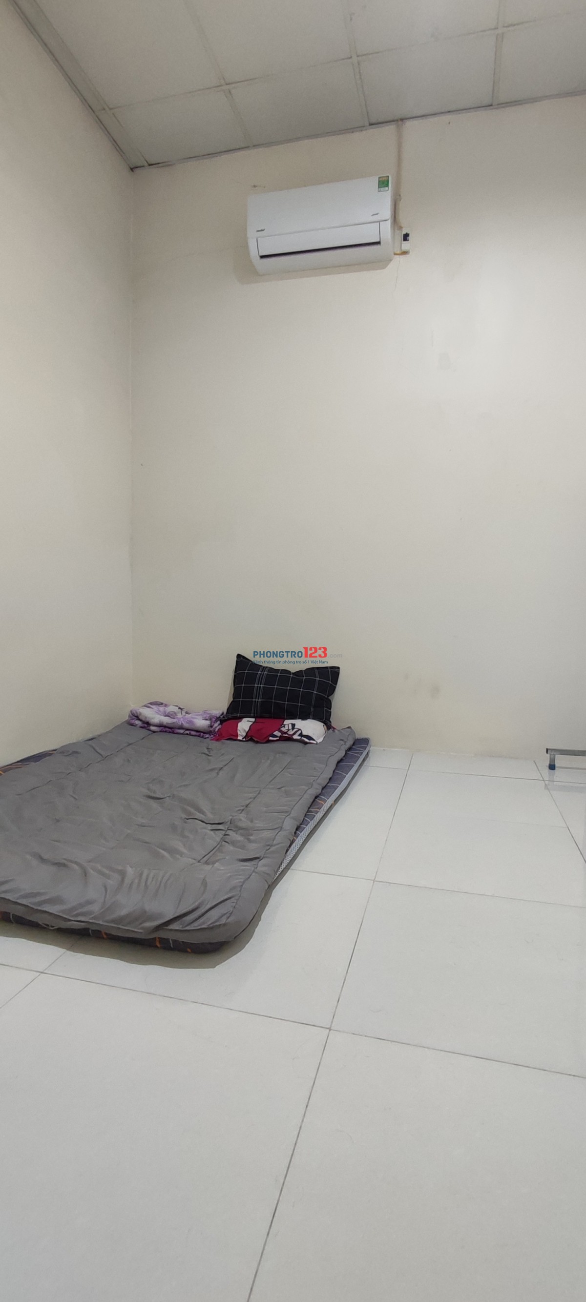 Phòng máy lạnh, phòng thường giá tốt Q12