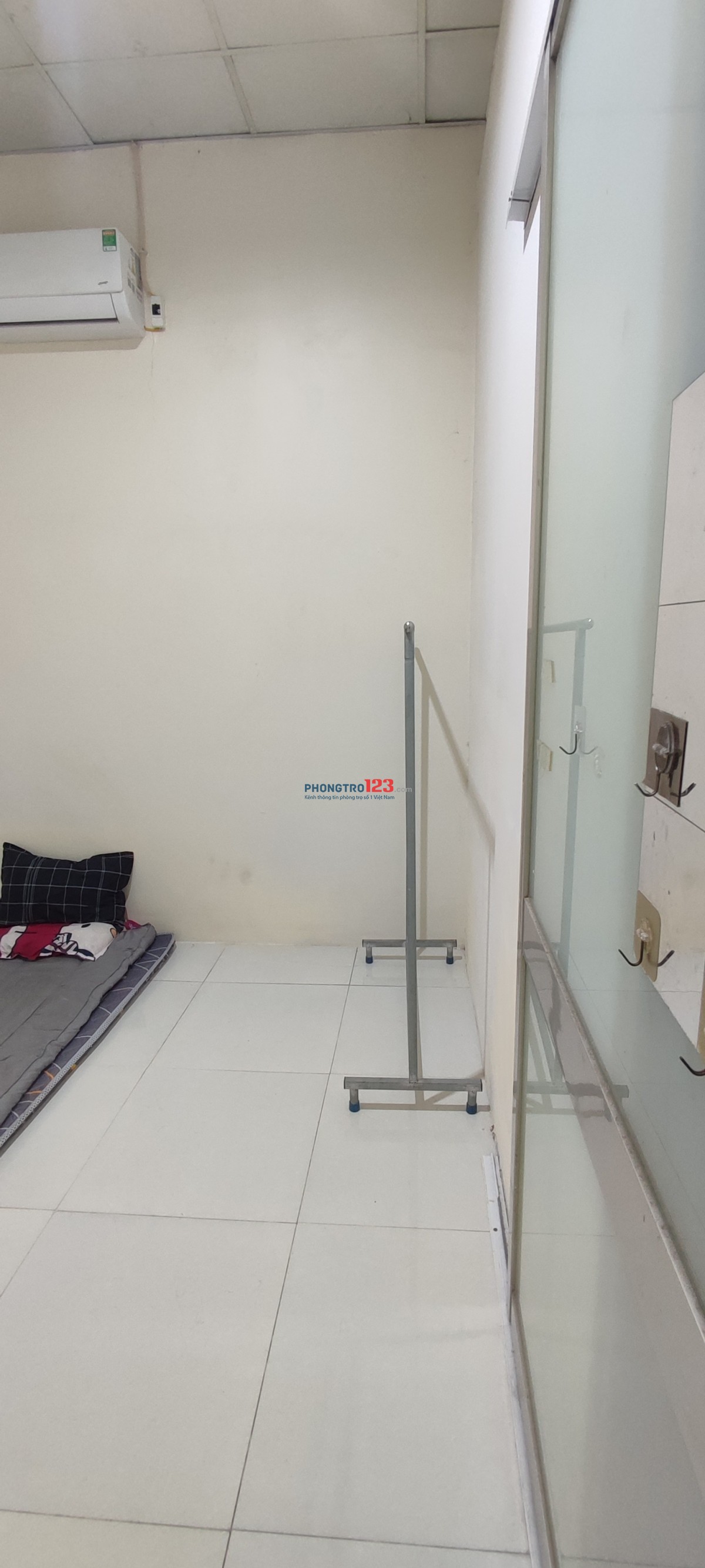 Phòng máy lạnh, phòng thường giá tốt Q12