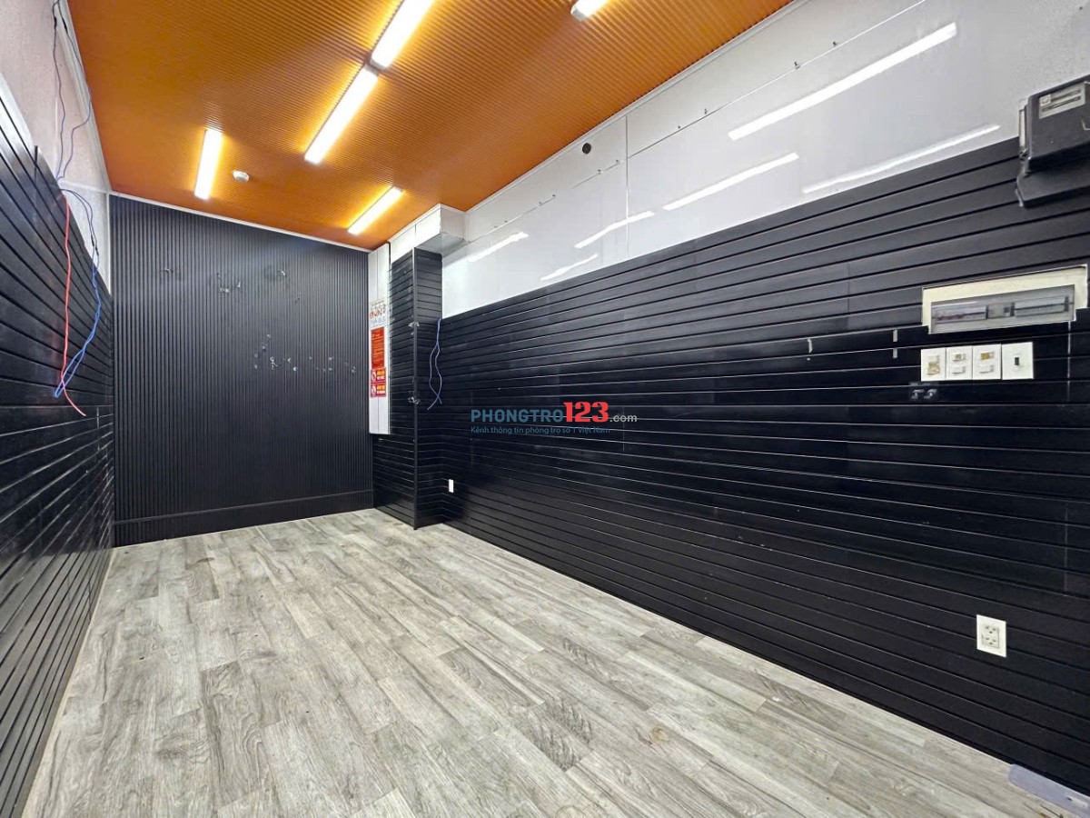 Mặt bằng ngay mặt tiền đường Trần Nhân Tôn quận 10 ngay ngã 7 Lý Thái Tổ