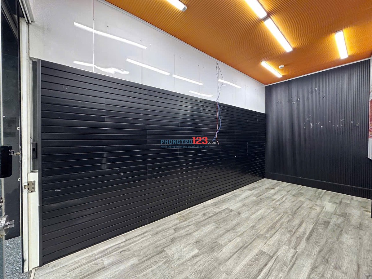 Mặt bằng ngay mặt tiền đường Trần Nhân Tôn quận 10 ngay ngã 7 Lý Thái Tổ