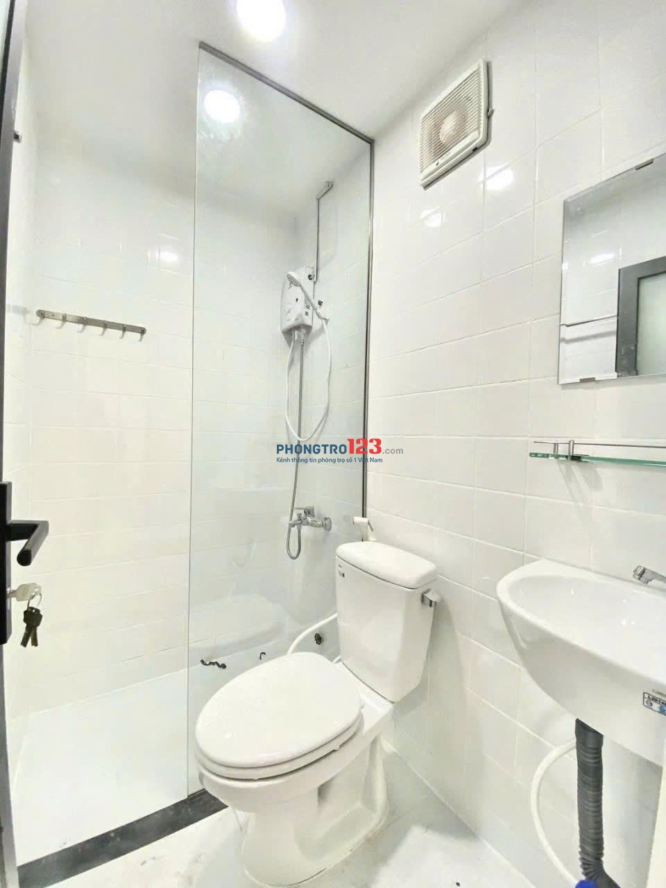 Căn hộ studio full nội thất rộng 40m2 gần sân bay tân sơn nhất ga t3 lăng cha cả quận tân bình