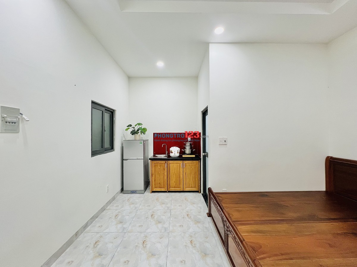 PHÒNG CAO CẤP NGAY CỘNG HÒA – 5’ ĐI ETOWN – GIÁ TỐT