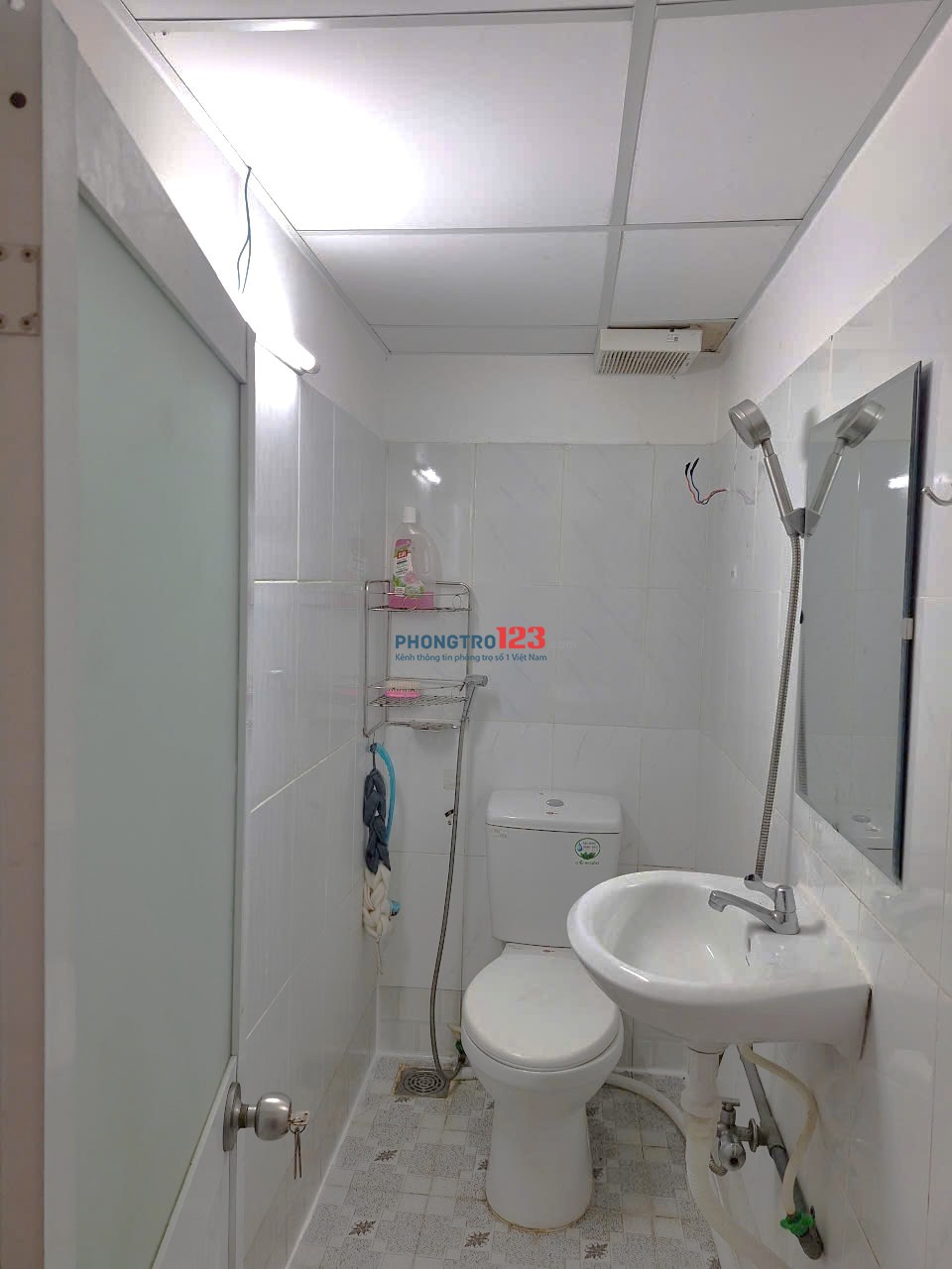 Phòng trọ sinh viên 3tr5, WC riêng, nội thất máy lạnh, ngay Hàng Xanh HCM.