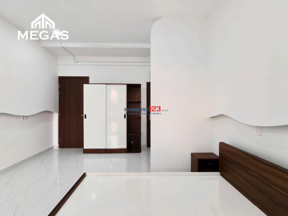 Cho Thuê Căn Hộ 1PN Ban Công, Tách Bếp – Full Nội Thất Cao Cấp – View Sân Bay – Gần Etown & Ga T3