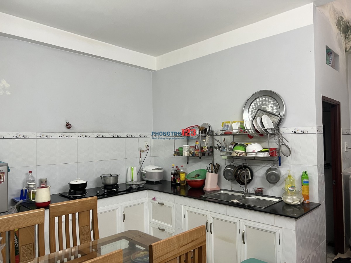 CHO THUÊ NHÀ NGUYÊN CĂN HẺM 185 NGÔ CHÍ QUỐC