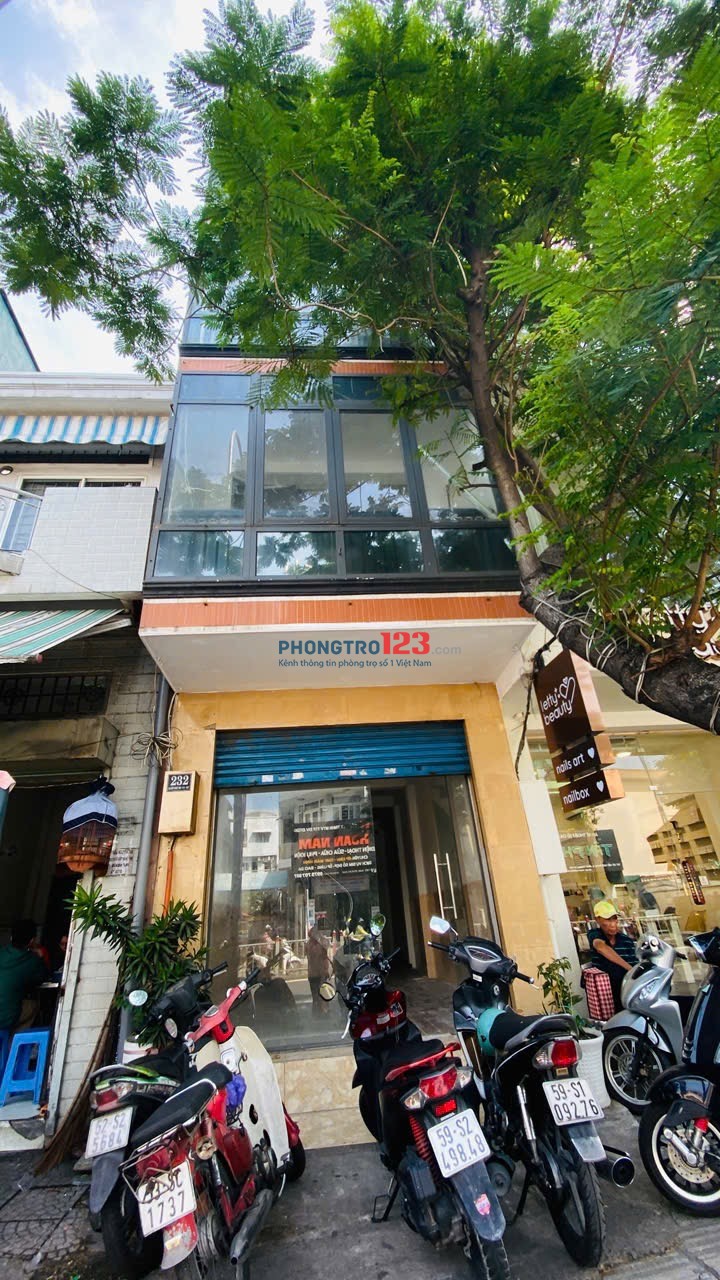 Mặt bằng tiền đường Xô Viết Nghệ Tĩnh cần cho thuê gấp, ngay ngã tư hàng xanh