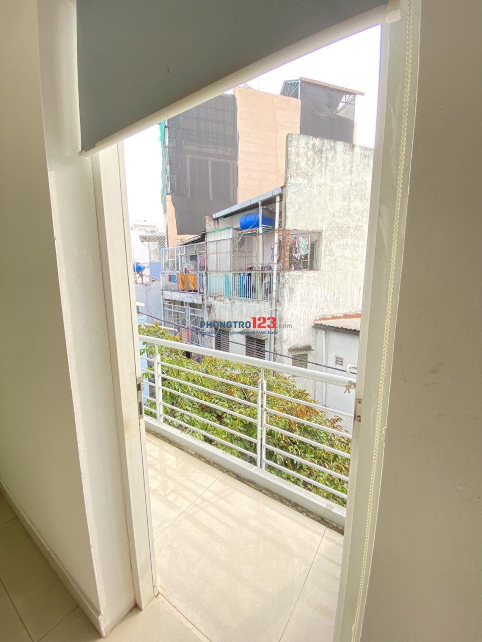 PHÒNG TRỌ BAN CÔNG RIÊNG ĐẠI HỌC VĂN HIẾN GÁI RẺ