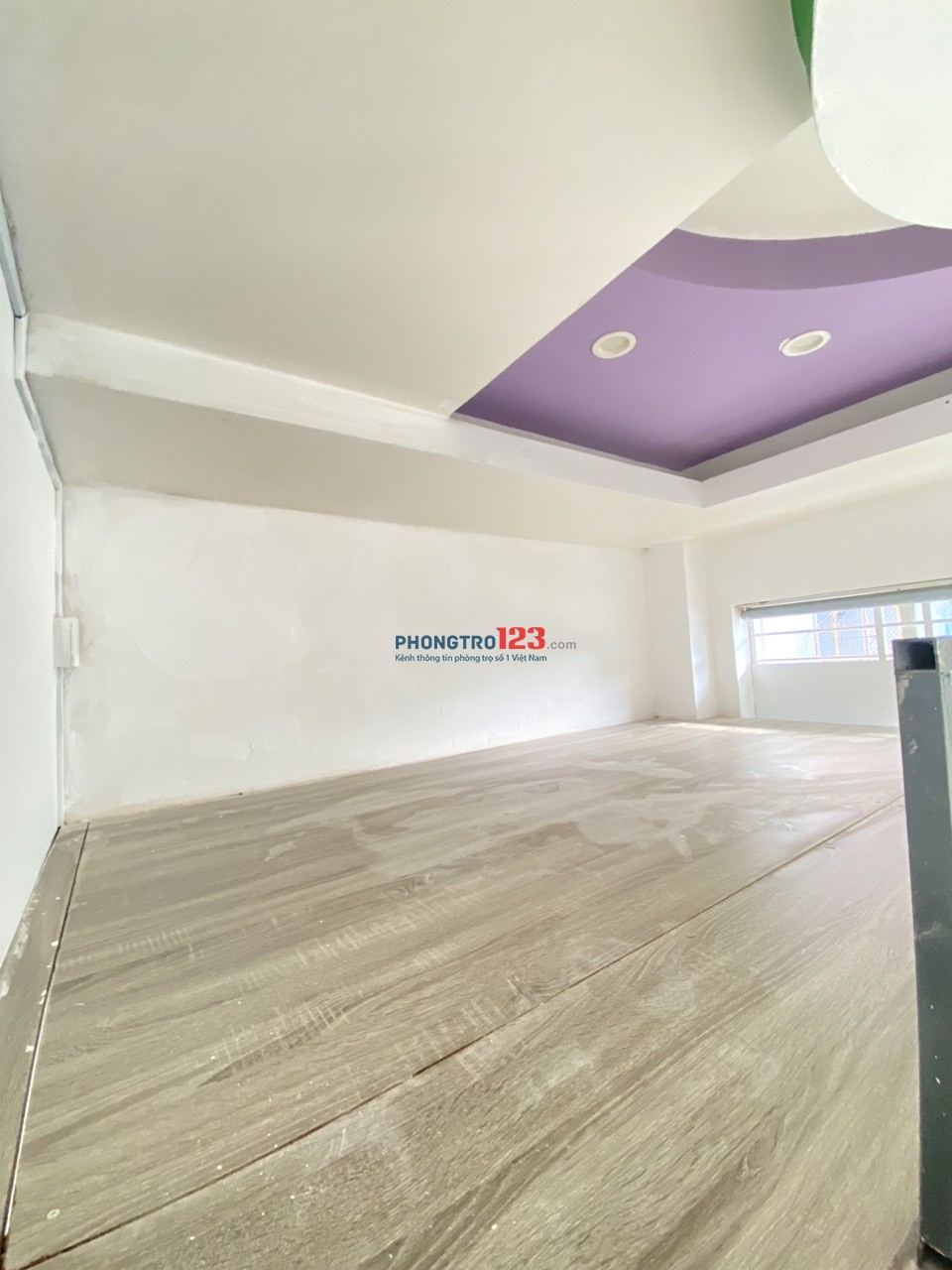 PHÒNG TRỌ BAN CÔNG RIÊNG ĐẠI HỌC VĂN HIẾN GÁI RẺ