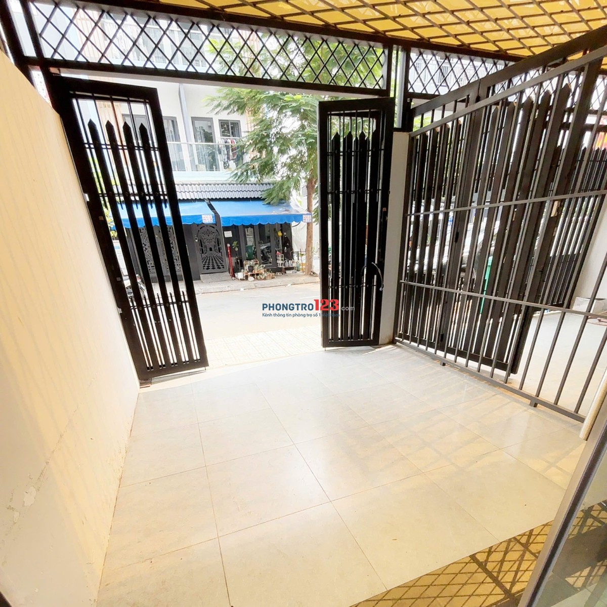 Cho thuê shophouse tầng trệt Cát Lái, dt 40m2, cổng riêng lối đi riêng có sân, Giá 5tr có máy lạnh