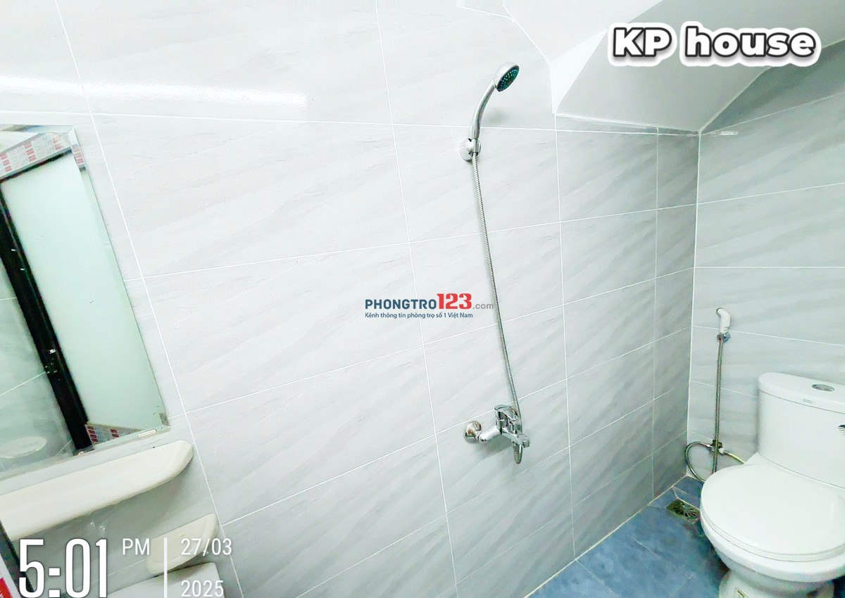 Cho thuê shophouse tầng trệt Cát Lái, dt 40m2, cổng riêng lối đi riêng có sân, Giá 5tr có máy lạnh