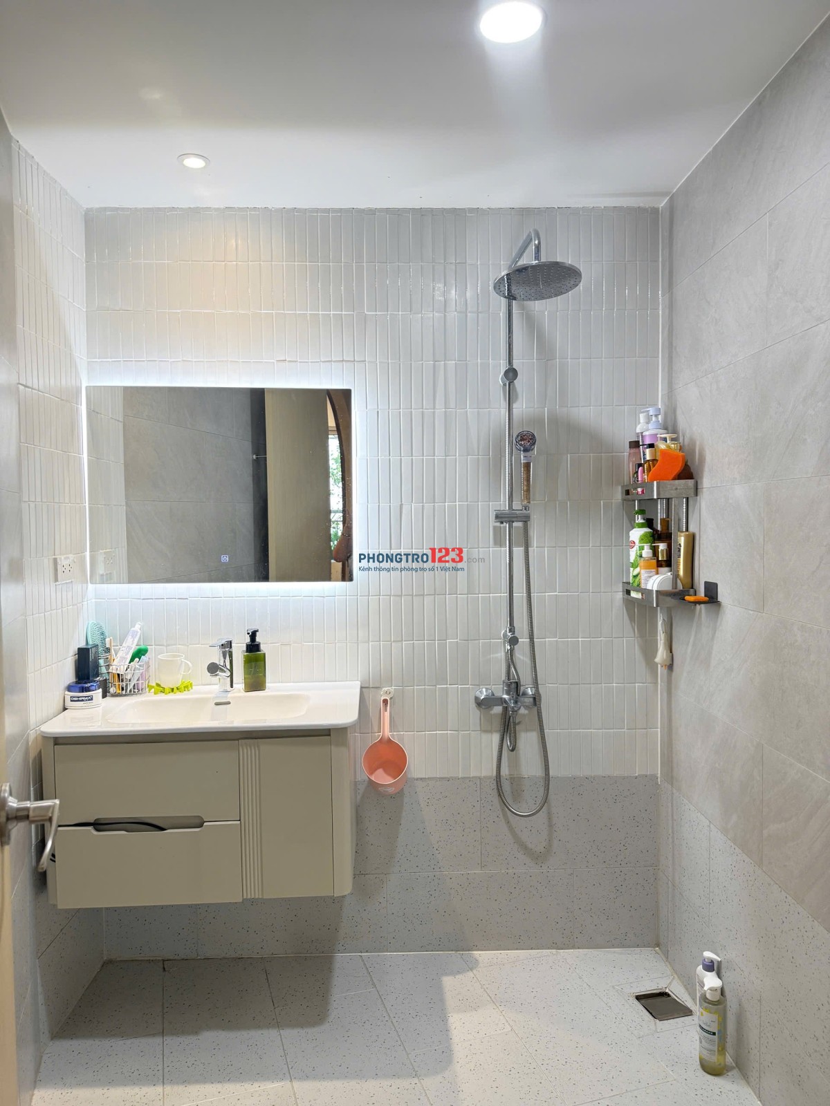 Share phòng trong căn hộ cao cấp Richstar 3PN đẹp full NT chi tiết