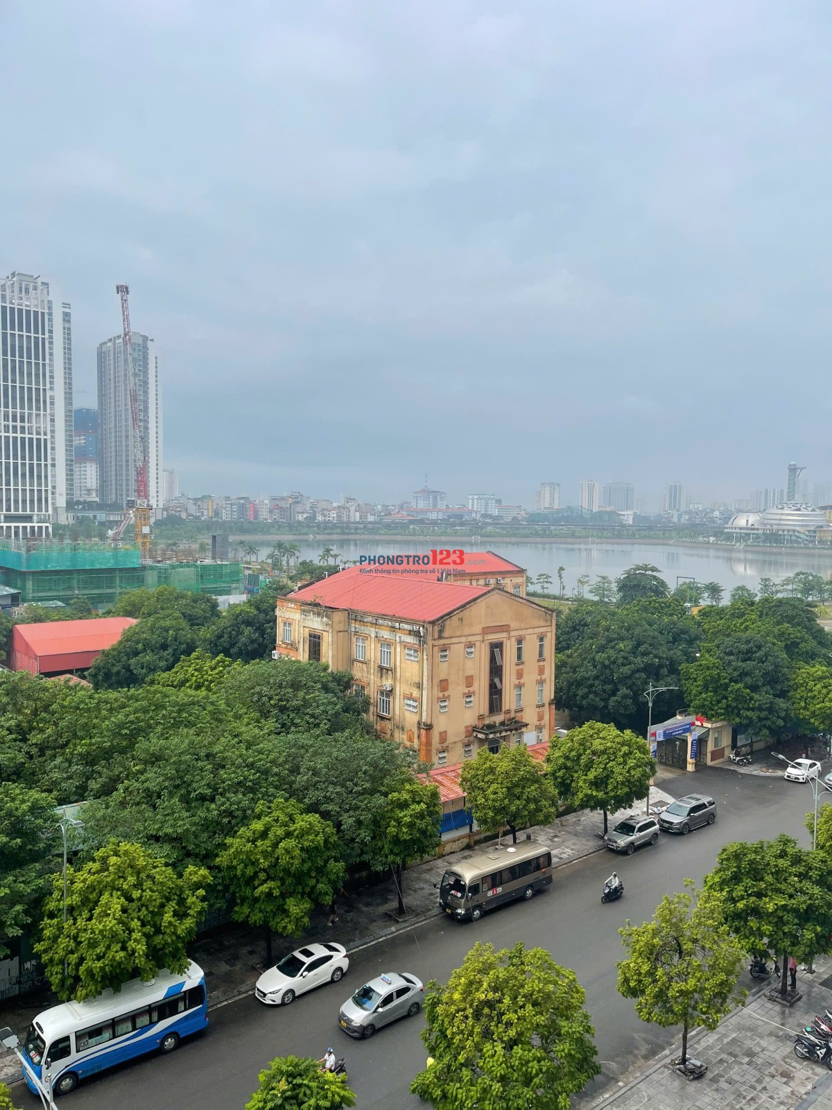 Cho thuê chung cư 100m2 gần keangnam