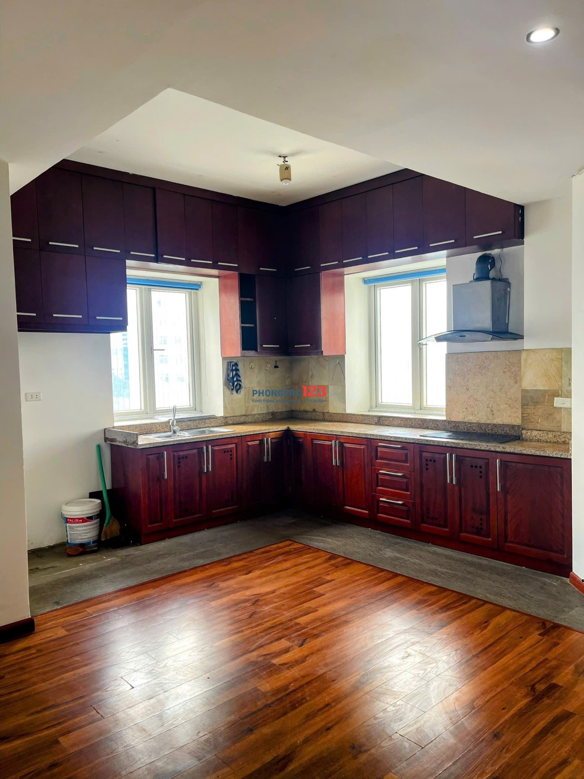 Cho thuê chung cư 100m2 gần keangnam