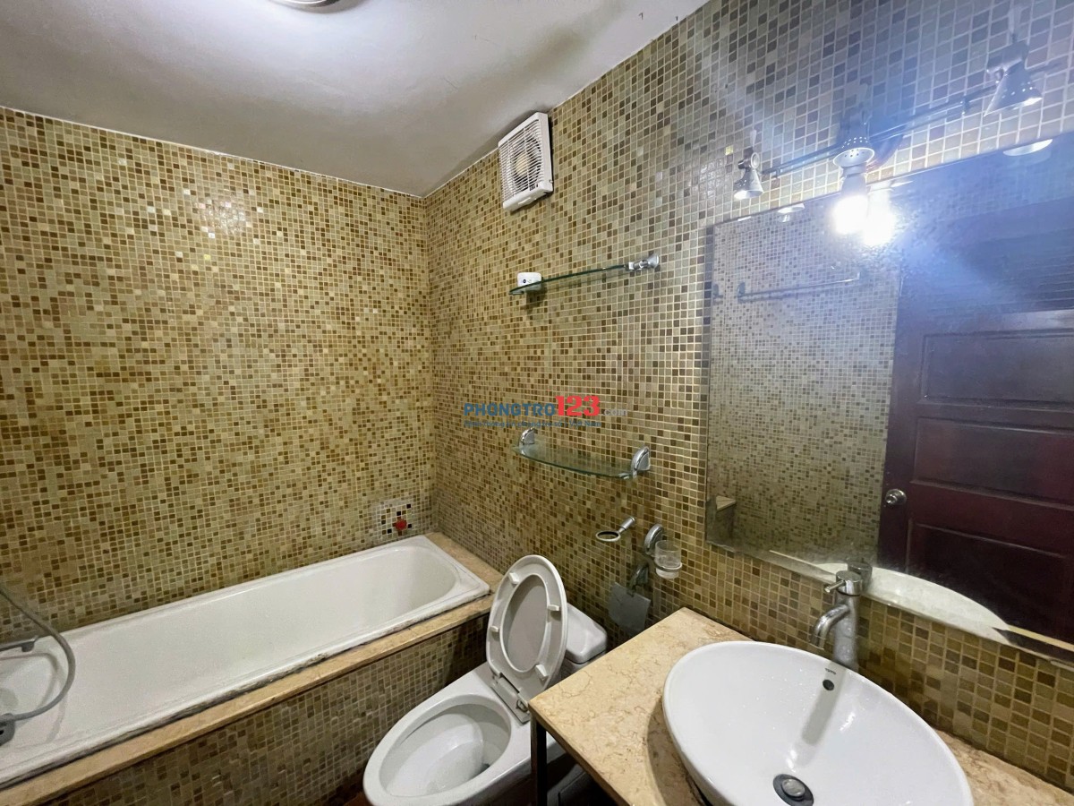 Cho thuê chung cư 100m2 gần keangnam