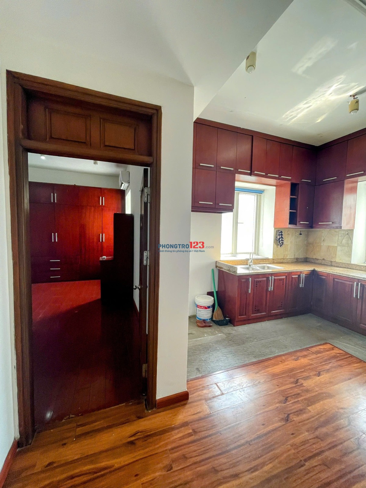 Cho thuê chung cư 100m2 gần keangnam