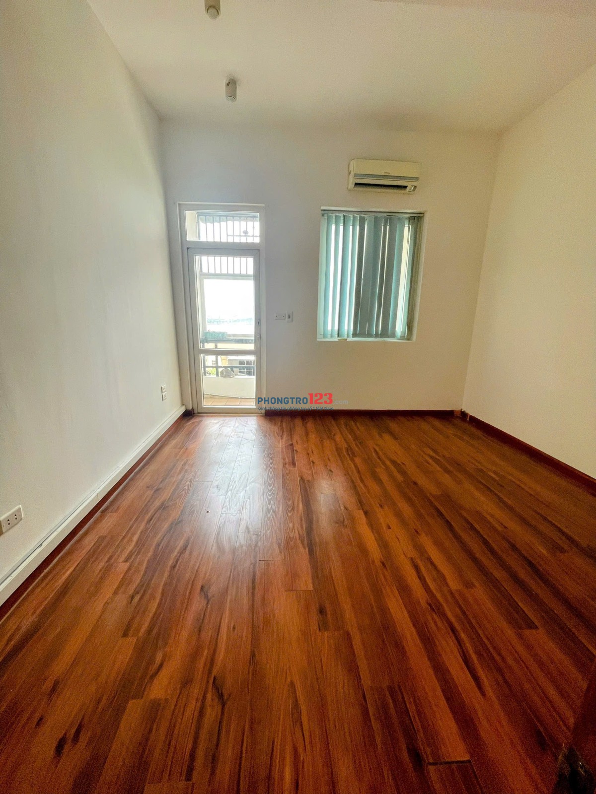 Cho thuê chung cư 100m2 gần keangnam