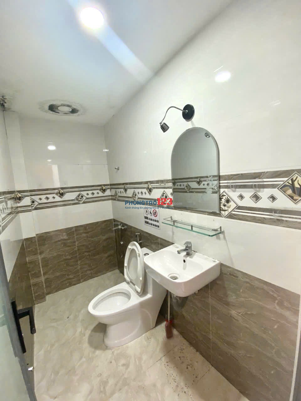 Studio Cửa sổ Trời Full Nội Thất Giá 3Tr9 - Bình Tân