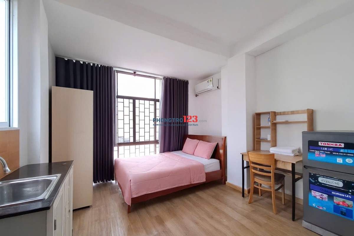 CHO THUÊ PHÒNG TRỌ CỬA SỔ SIÊU TO SIÊU THOÁNG-THANG MÁY-FREE XE- NGAY CẦU KIỆU, CHỢ TÂN ĐÌNH,