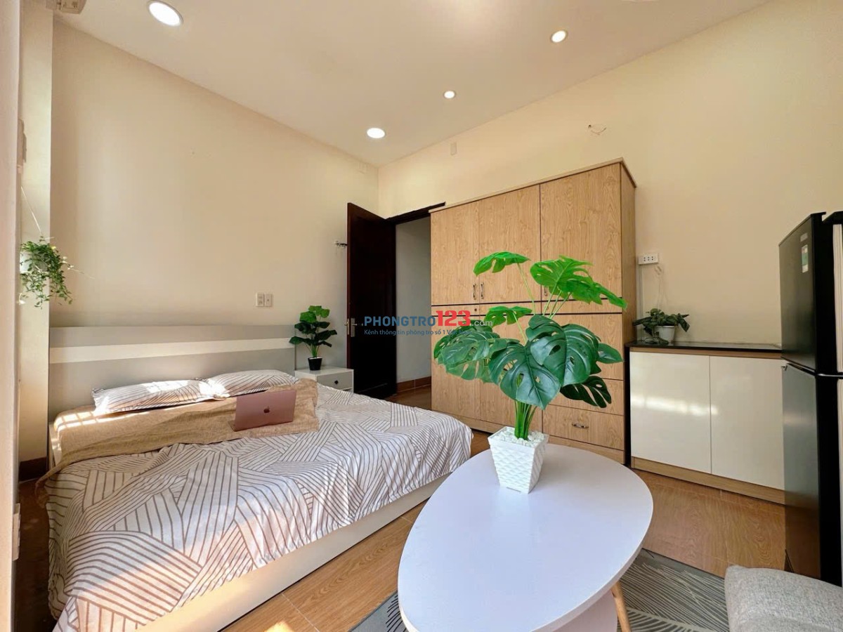 CHO THUÊ CHDV 40m2 FULL NỘI THẤT BAN CÔNG ỞĐƯỜNG THIÊN HỘ DƯƠNG Q. GÒ VẤP