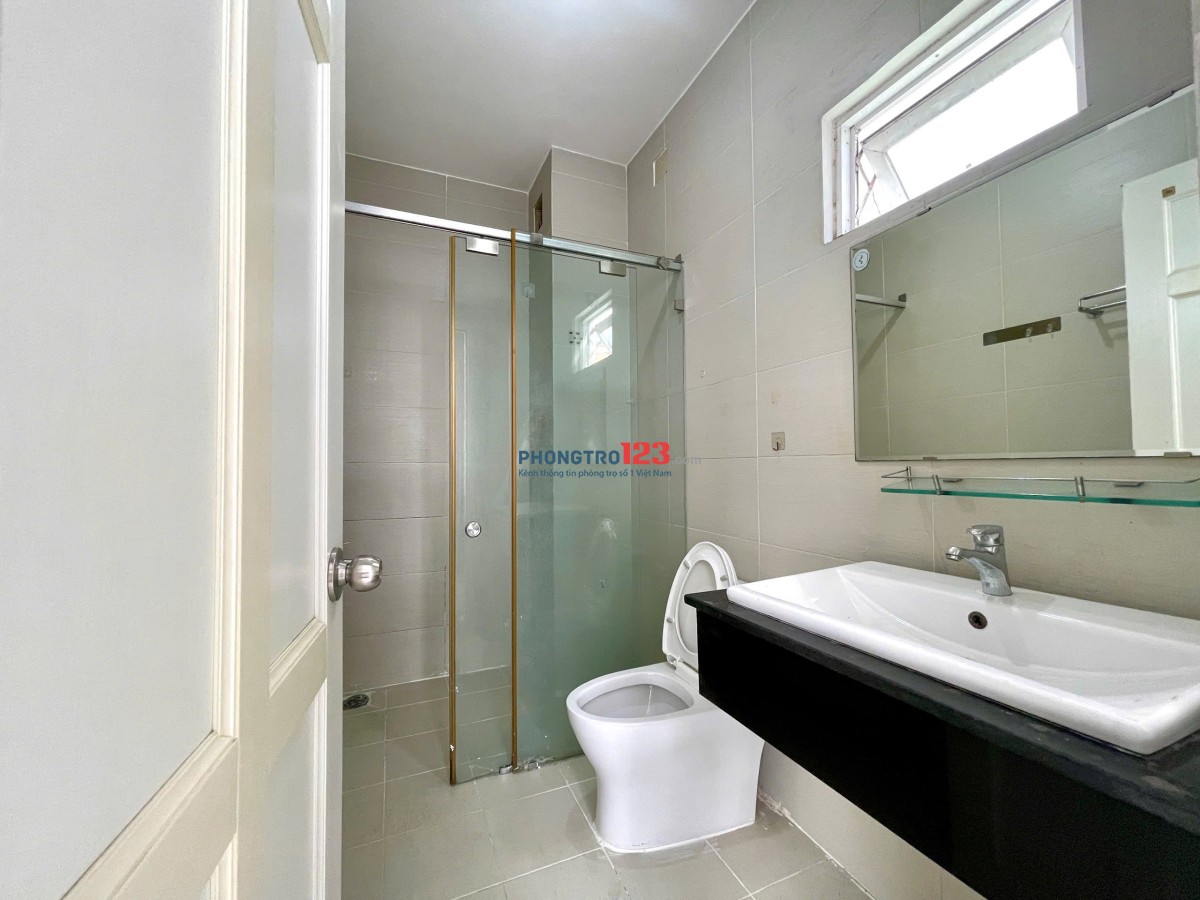 Căn hộ studio ban công full nội thất máy giặt riêng gần vòng xoang lăng cha cả cv hoàng văn thụ