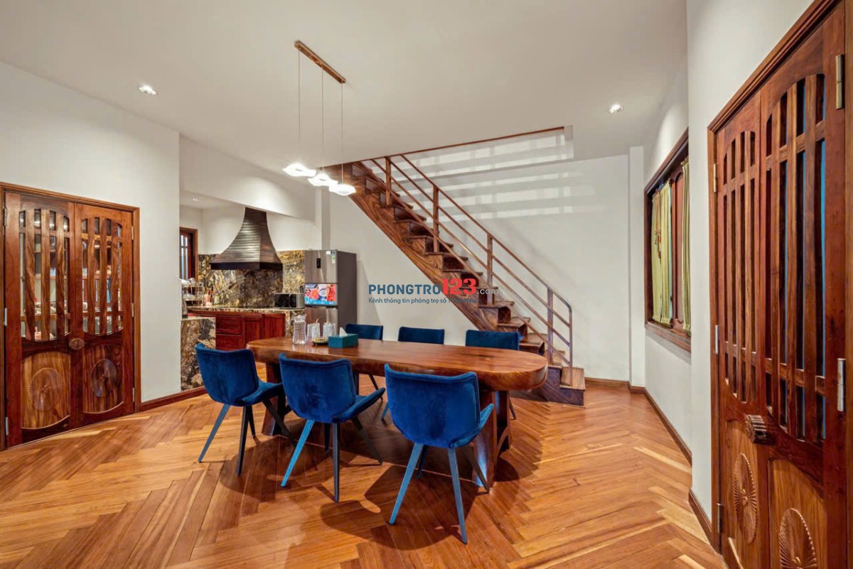 Cho thuê villa nguyên căn có hồ bơi 4PN thiết kế sang trọng ở ngay biển