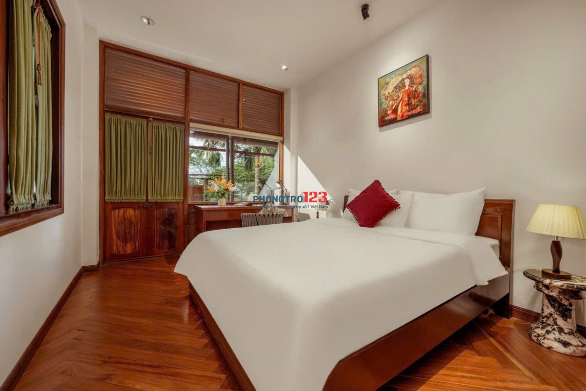 Cho thuê villa nguyên căn có hồ bơi 4PN thiết kế sang trọng ở ngay biển