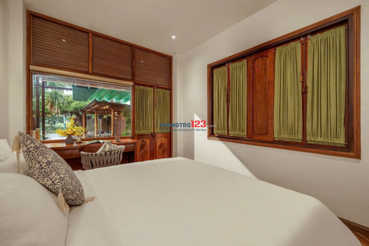 Cho thuê villa nguyên căn có hồ bơi 4PN thiết kế sang trọng ở ngay biển