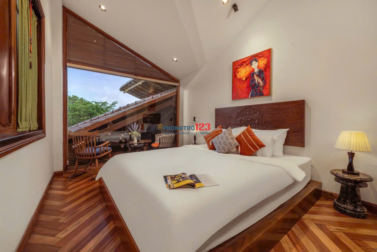 Cho thuê villa nguyên căn có hồ bơi 4PN thiết kế sang trọng ở ngay biển