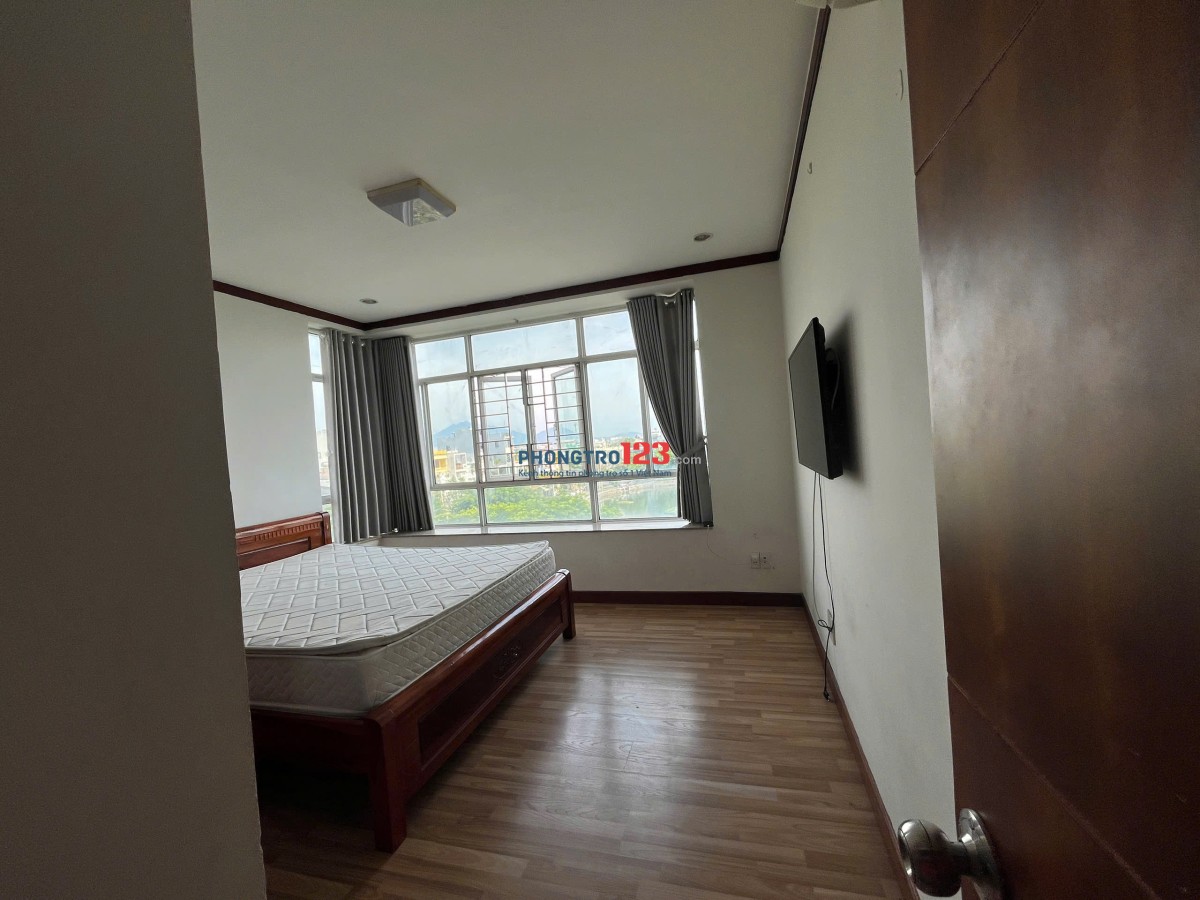 TÌM NỮ Ở GHÉP CĂN HỘ CHUNG CƯ HOÀNG ANH GIA LAI