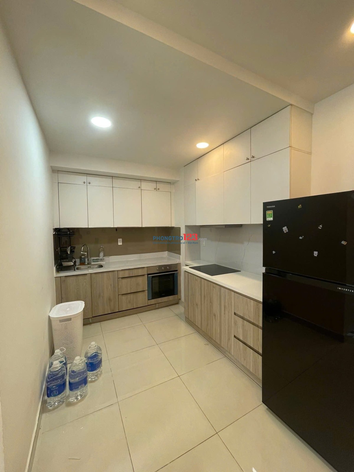 Chung cư Cộng Hoà Plaza, Cộng Hoà, TB: 1p ngủ, 1wc, nội thất, 11tr/th