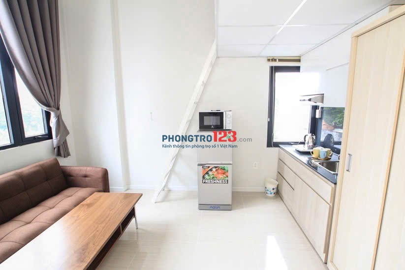 Cho thuê phòng trọ CAO CẤP, full nội thất gác cao, ban công, Vị trí đẹp ngay chân cầu SÀI GÒN