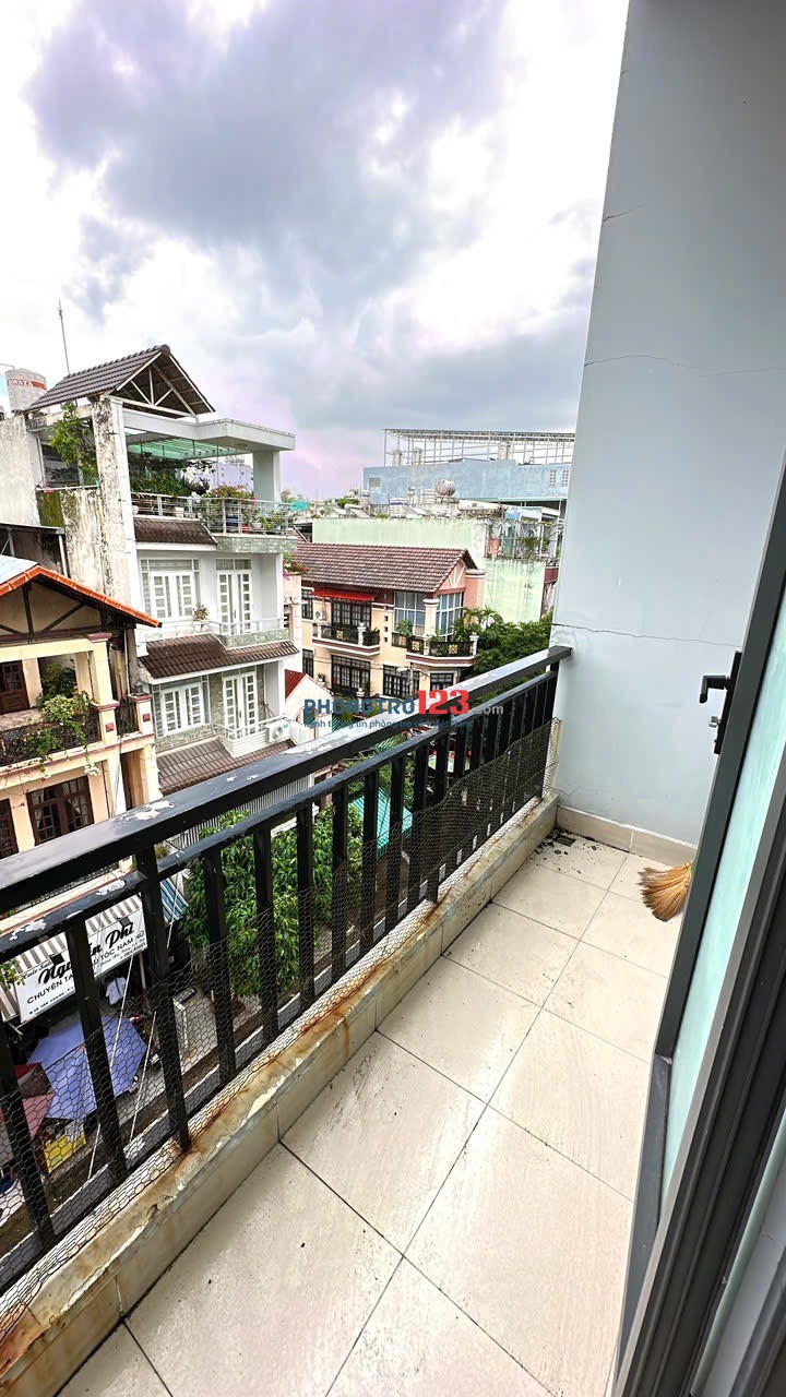 CHO THUÊ TRỌ CÓ GÁC BAN CÔNG NGAY ETOWN - 35m2