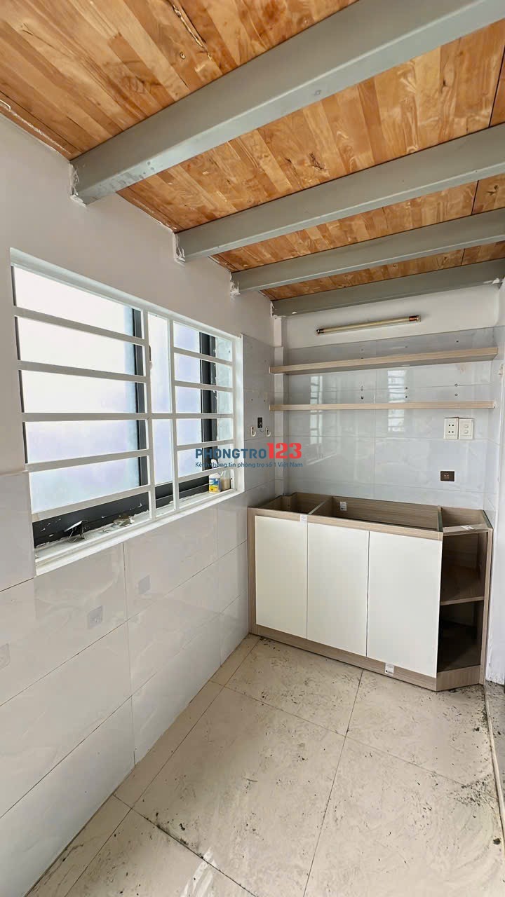 CHO THUÊ TRỌ CÓ GÁC BAN CÔNG NGAY ETOWN - 35m2