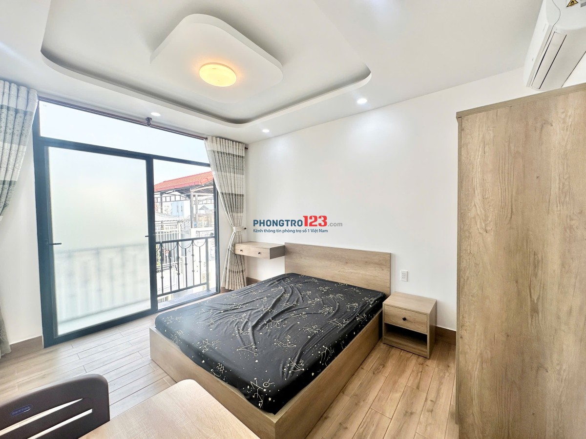 Phòng Cho Thuê Full Nội Thất Ban Công 35m2 Thang Máy Ngay Nguyễn Thượng Hiền Gần Q3, Q1, Sân Bay