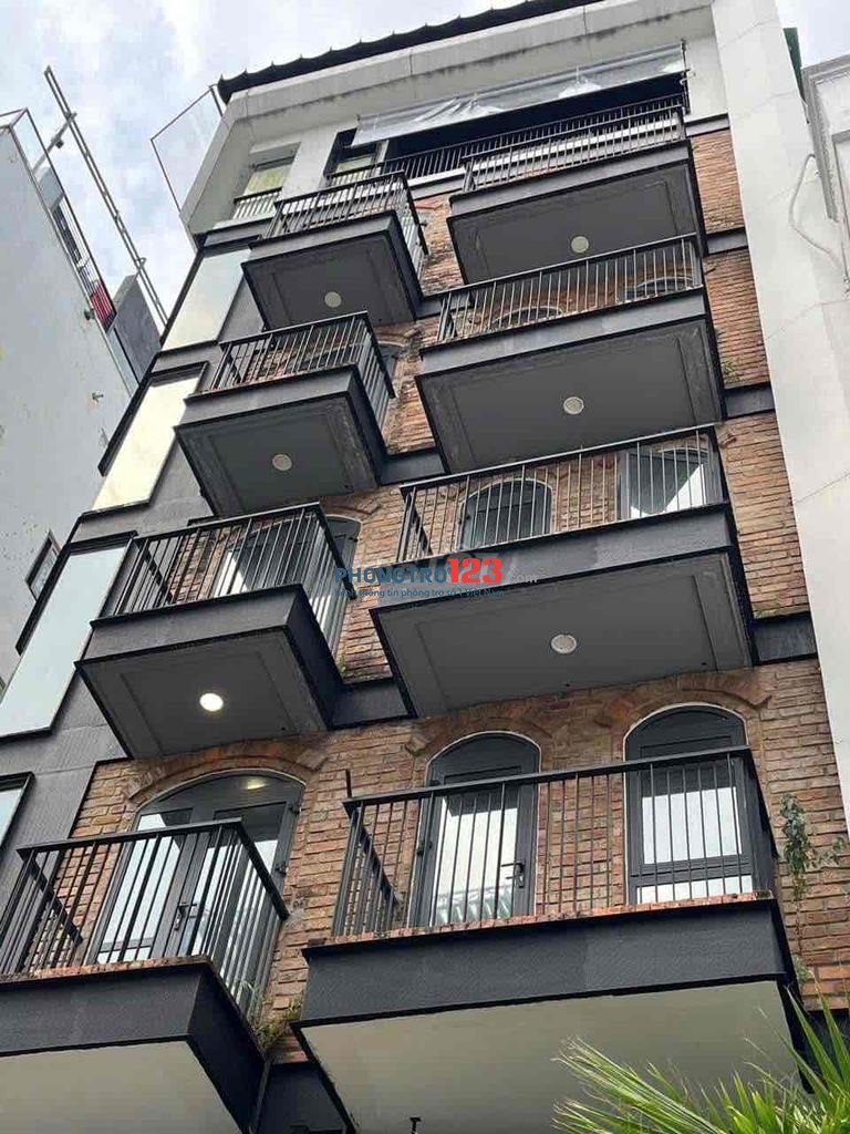 CĂN HỘ FULL NỘI THẤT BAN CÔNG NGAY ETOWN CỘNG HOÀ