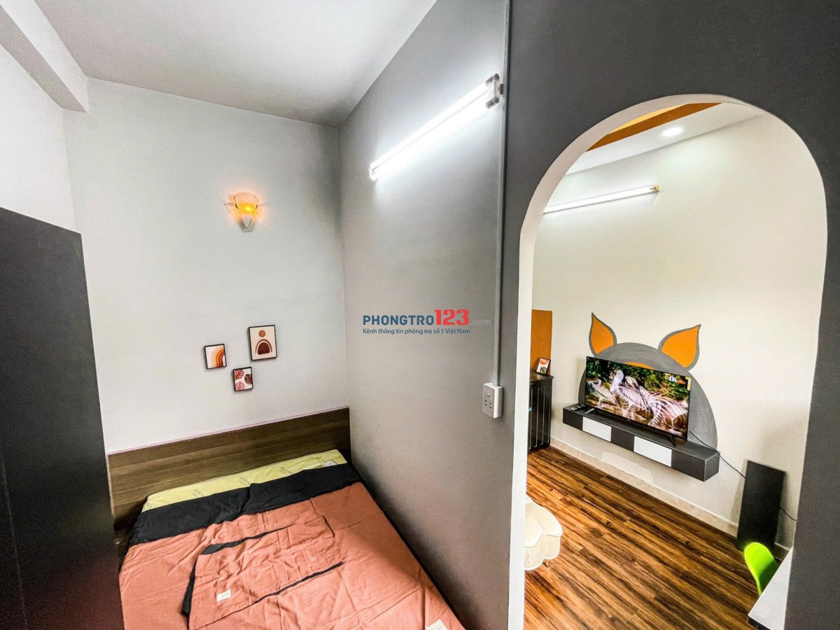 Cho Thuê Căn Hộ 1 Phòng Ngủ Tách Bếp – Cửa Sổ Trời Thoáng Mát – Full Nội Thất - Gần Etown @ ga T3